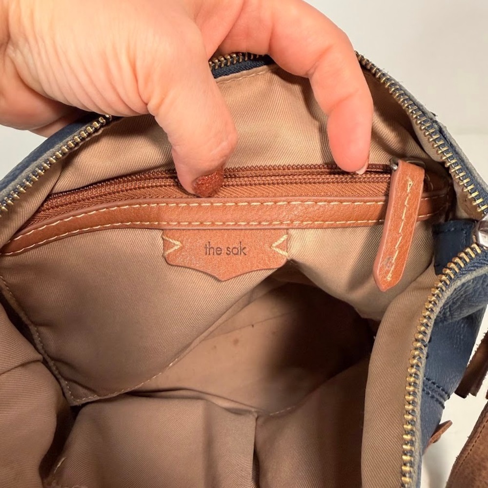 The Sak Ashland Crossbody Navy Hobo Shoulder Bag Leather Purse Distressed Worn - Picture 4 of 13